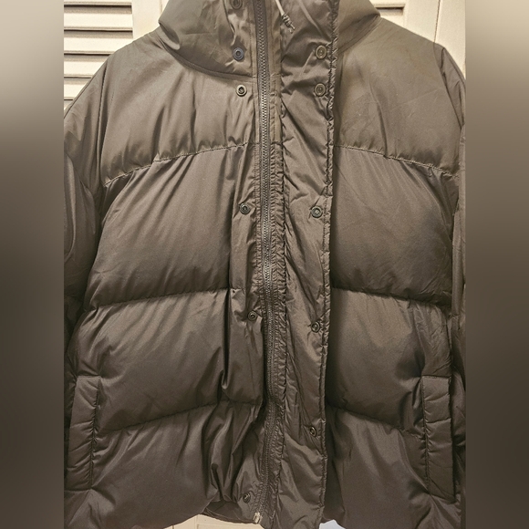 New Fabletics Essential Puffer Black Jacket Size 4XL - Picture 4 of 7